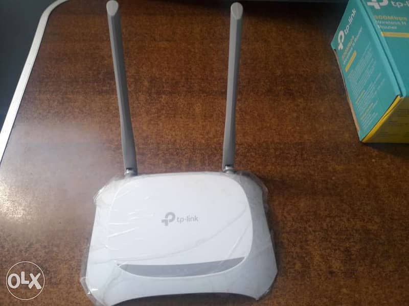 راوتر tp-link840 للبيع بحالة الجديد تماما 2