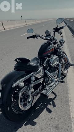 Harley Davidson - Sportster 883 0