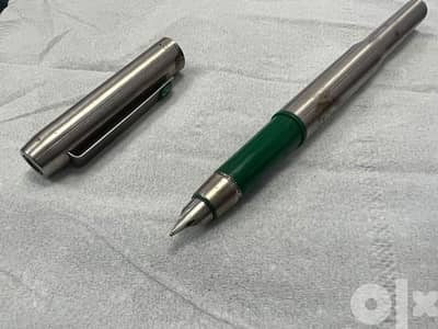 قلم باركر إنجليزي أصلي عمره +50 عام