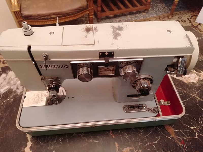 ماكينة خياطة ياباني أصلي من السبعينيات ماركة BlueBird لم تستخدم 11