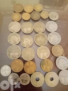 مجموعة قيمة من العملات القديمة 0