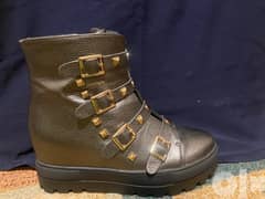 women boots 0