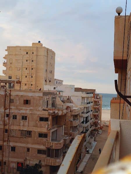 امتلك شقة في الإسكندرية شاطئ النخيل شارع 2 على البحر موقع ممتاز 7