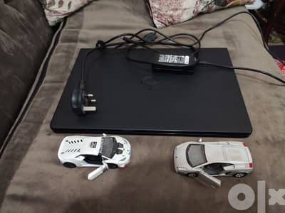 dell laptop لاب ديل شبه جديد