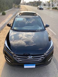 Hyundai Tuscon 2017 Like New!!!! 11,000 KM only!!! 0