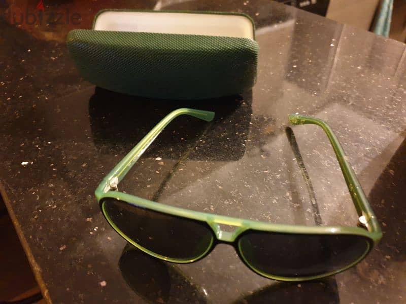 Lacoste Orginal Sunglasses from US 2