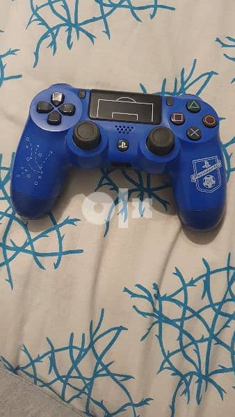 blue ps4 controller FIFA 20 exclusive 0