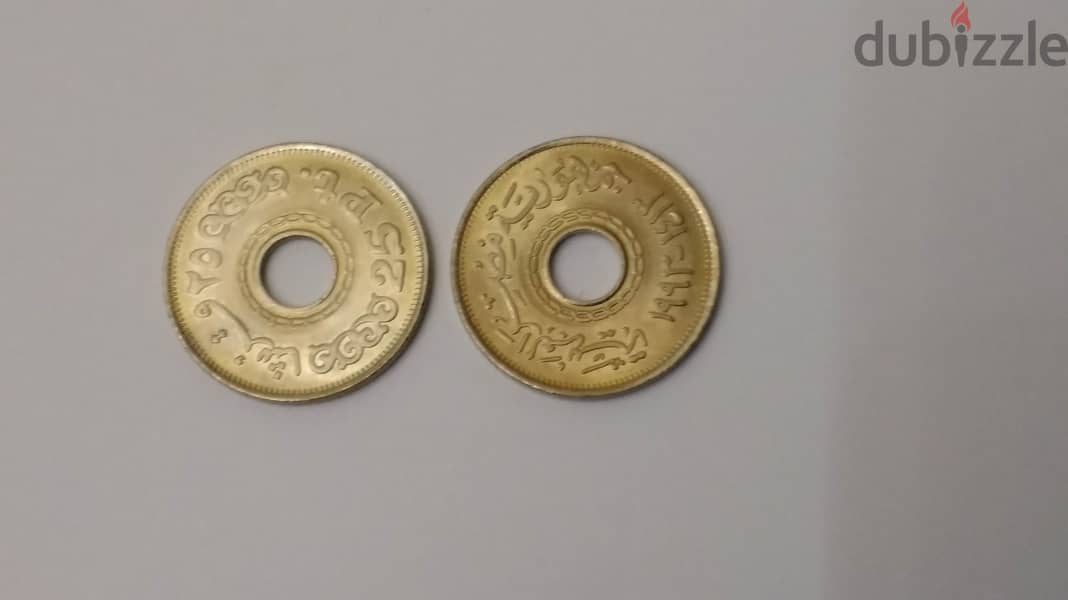 مجموعة انسر من 10 عملة فئة 25 قرش مصرية معدنيةفضية مثقوبة اصدار 1993 1