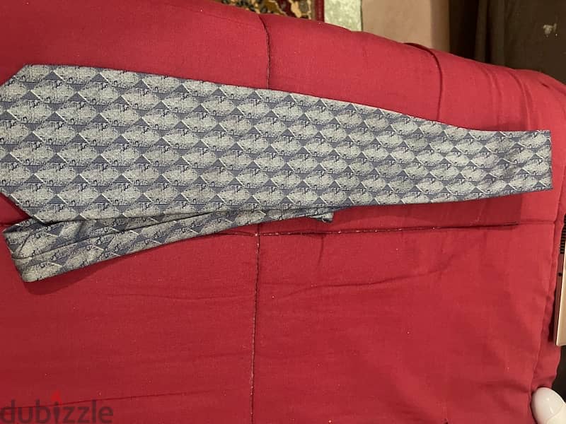 neck tie Pierre  Cardin  excellent condition 3
