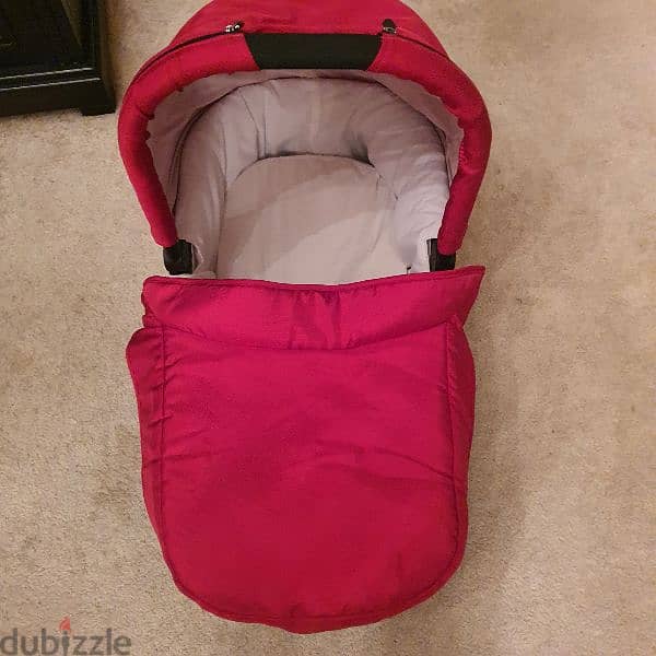 Britax complete travel system, includes stroller, carrycot & car seat 12