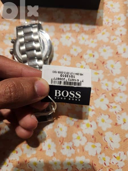 للبيع ساعة Boss اصليه ١٠٠% 6