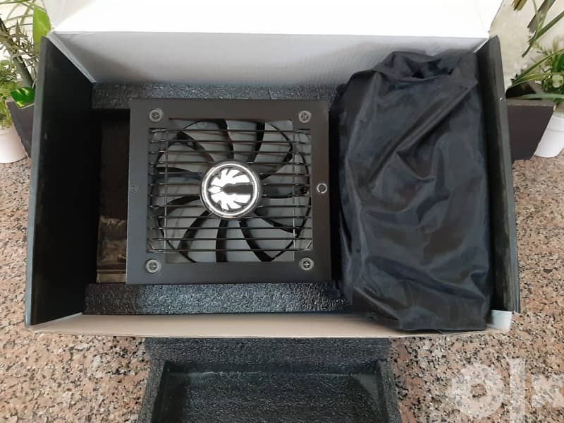 BitFenix 750 Watt Power Supply 4