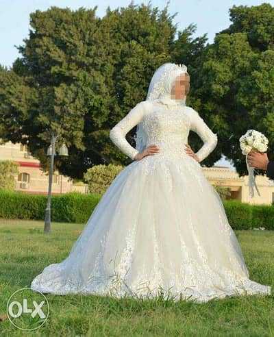 فستان فرح للبيع بسعر الايجار