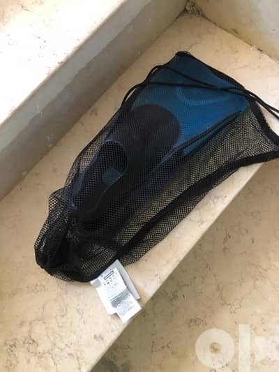 decathlon fins for size30/31
