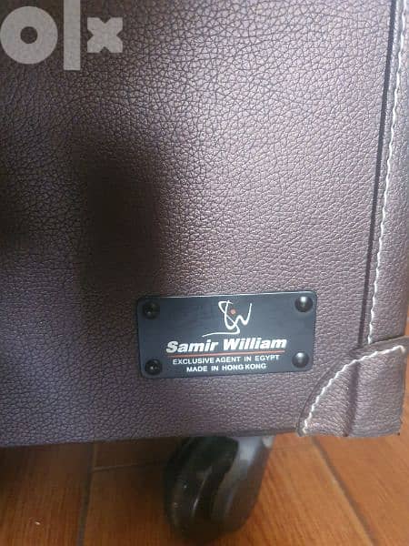 makeup bag   شنطة ميكب تروللى samir william's 1