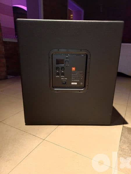 Jbl pro eno 718s 1