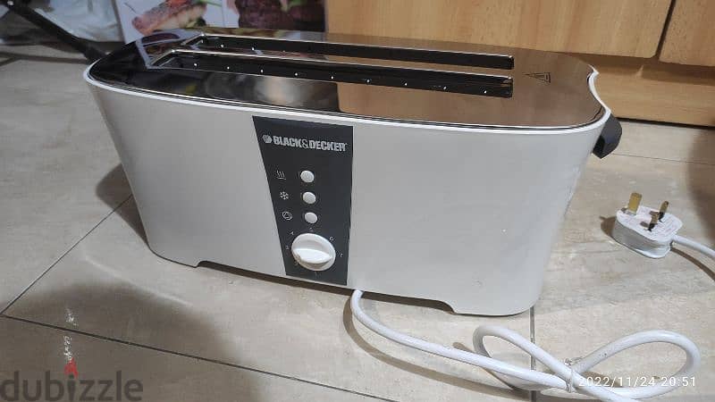 توستر بلاك اند ديكر ٤ شريحه toaster black& decker 4 slices 2