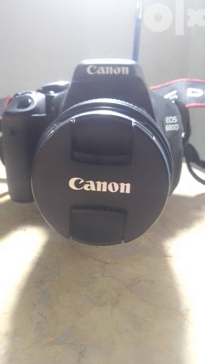 كاميرا Canon EOS 600D بحالة الجديد وبطارية إضافية والشنطة الأصلية 1