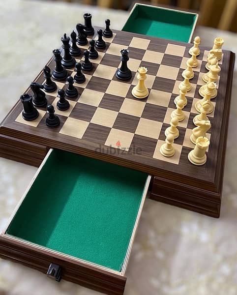 Antique chess box شطرنج انتيكه لعُشاق الفخامه 0