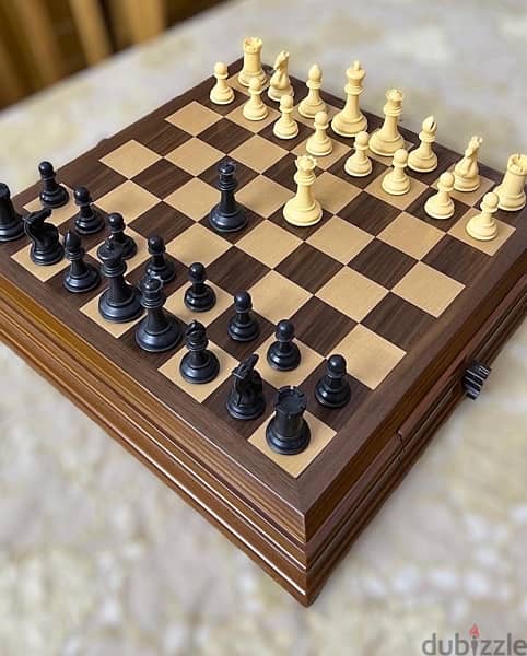 Antique chess box شطرنج انتيكه لعُشاق الفخامه 1