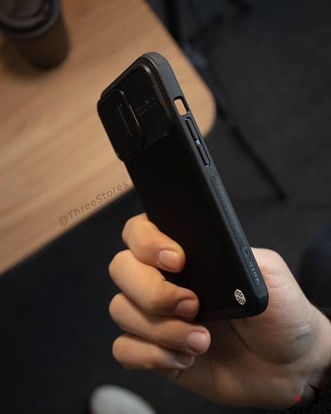 iphone 13 pro - Original ( Nilkin ) cover  with Cam shieldايفون ١٣ 11