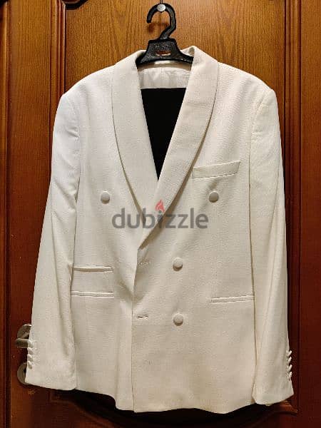White Crosier Tuxedo  بدلة عريس بيضاء كروازيه 1