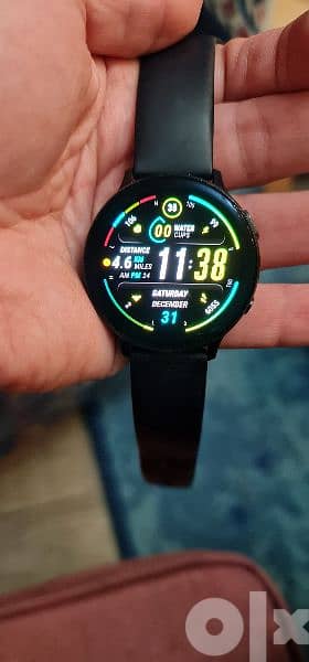 Samsung Galaxy watch active 2 ( 44mm ) 3