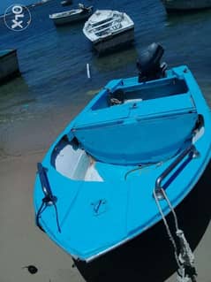 قارب استعمال ايطالي مسحه ٤متر ×١. ٥ فيبر 0