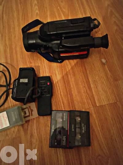 كاميرا سونى قديمة Sony handycam DCR Fx