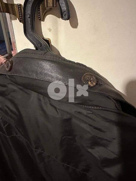 جاكيت waterproof من massimodutti مقاس xxl 2