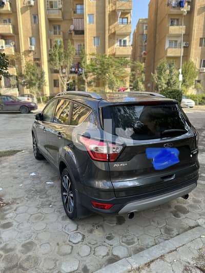 FORD  KUGA Titanium