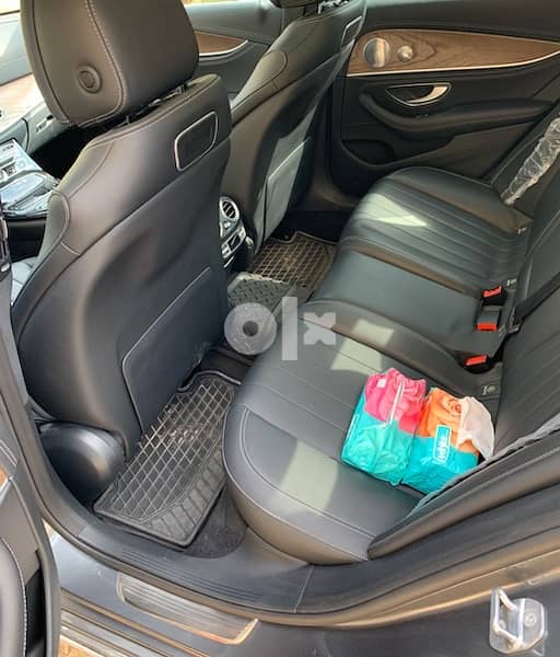 Mercedes E180 Exclusive 2018. Agent highest options and first owner. 5