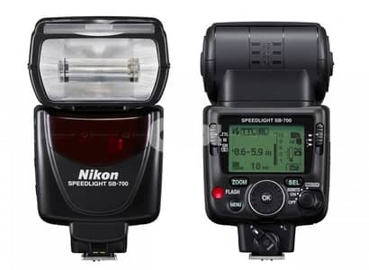 flash  nikon SP700