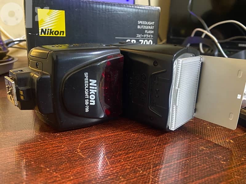 flash  nikon SP700 1