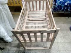 سرير اطفال خشب زان رقم واحد في السوق