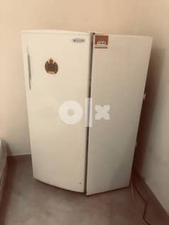 old fridge for sale in perfect condition 0