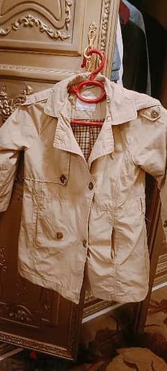 Zara trench coat for girls size 6 as new