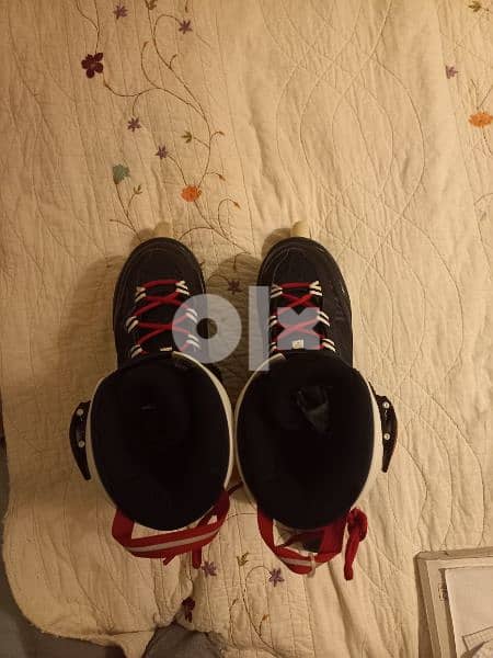 A roller skate size 41 , Very good roller skate used only 1 month 1