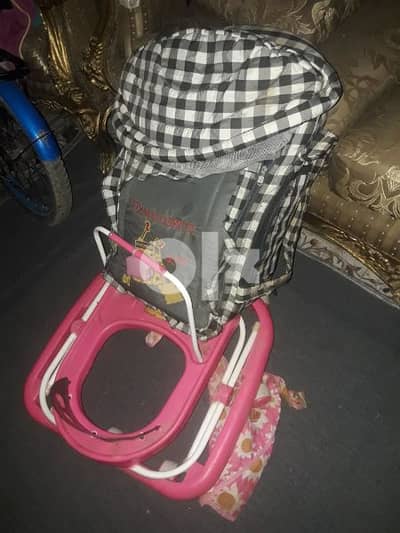 مشاية + شنطة + شيالة سرير طفل كله ب ٥٠٠ج