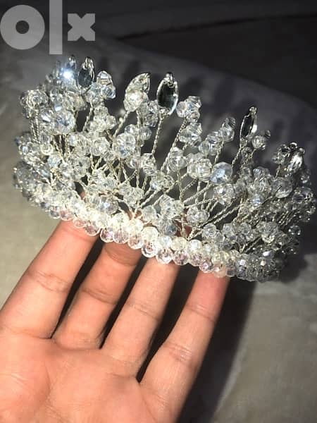A new crown 1