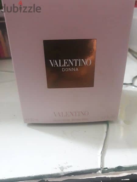 Valentino Donna perfume 0