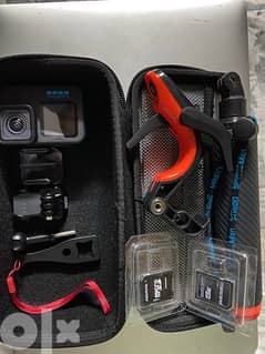 Go Pro Hero 10     with all accessories 0
