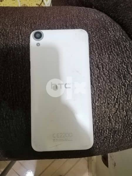 htc 820 2