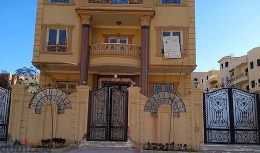 شقة للايجار من المالك مباشرة حي البوليفارد  مقابل نيوم اكتوبر