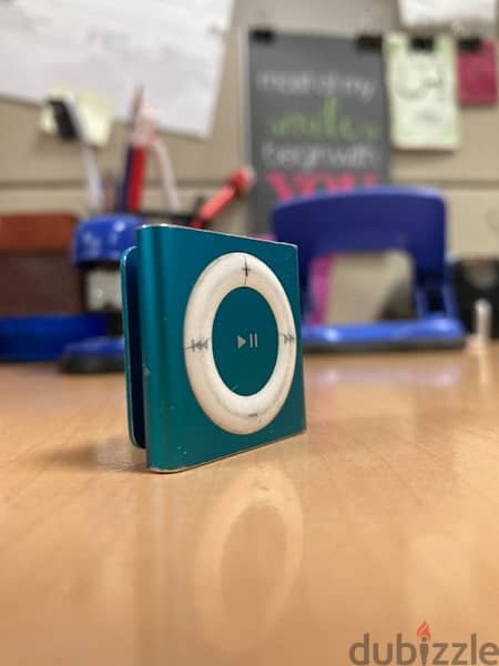 iPod Shuffle ايبود شافل ٢جيجا Apple 2