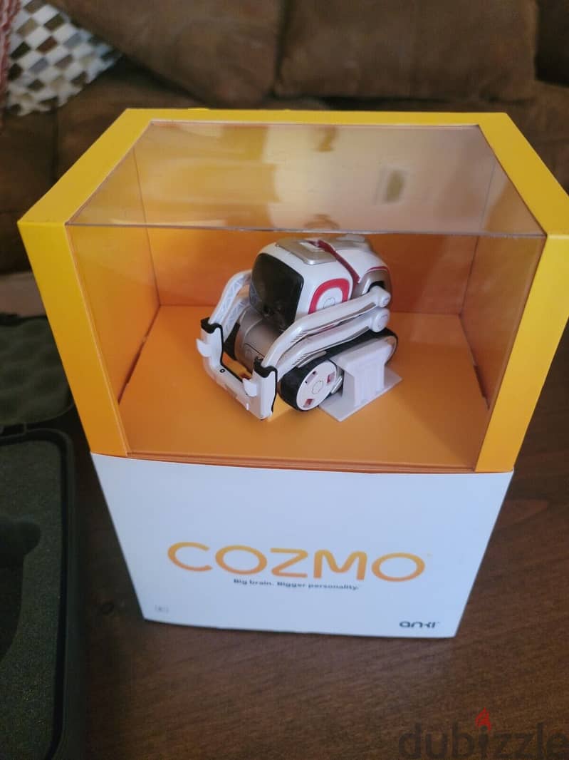 Anki COZMO Robot 1