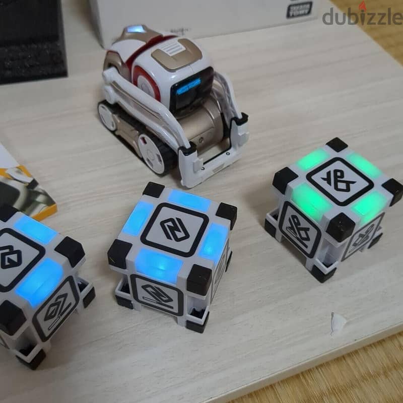 Anki COZMO Robot 7