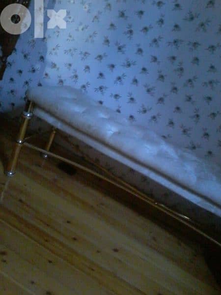 سرير إيطالي استالنس مدهب. 2