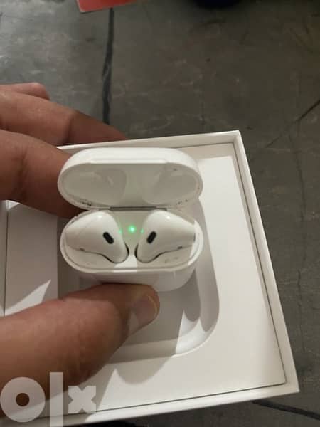 Airpods 0