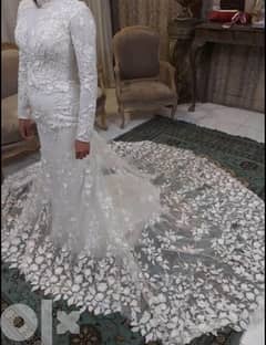 فستان زفاف لعروسة لم يستخدم 0